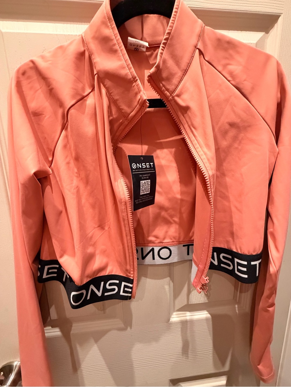 ONSET Coral Cropped Jacket for Women